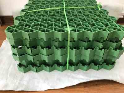 曲阜1.8壓花土工格室廠家直銷與土工材料聚集地針刺地毯生產(chǎn)